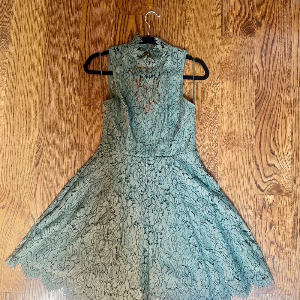 Keepsake The Label Lace Dress Size Small